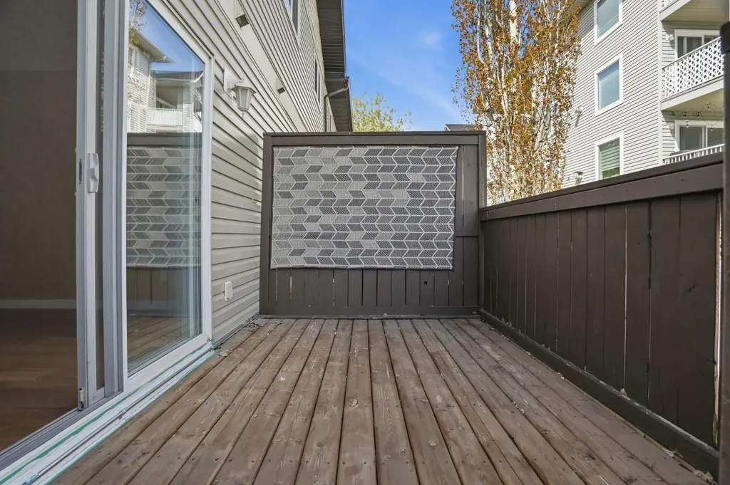 760 Railway Gate SW Airdrie AB T4B 3C5