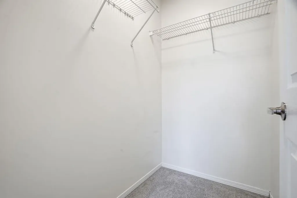 760 Railway Gate SW Airdrie AB T4B 3C5