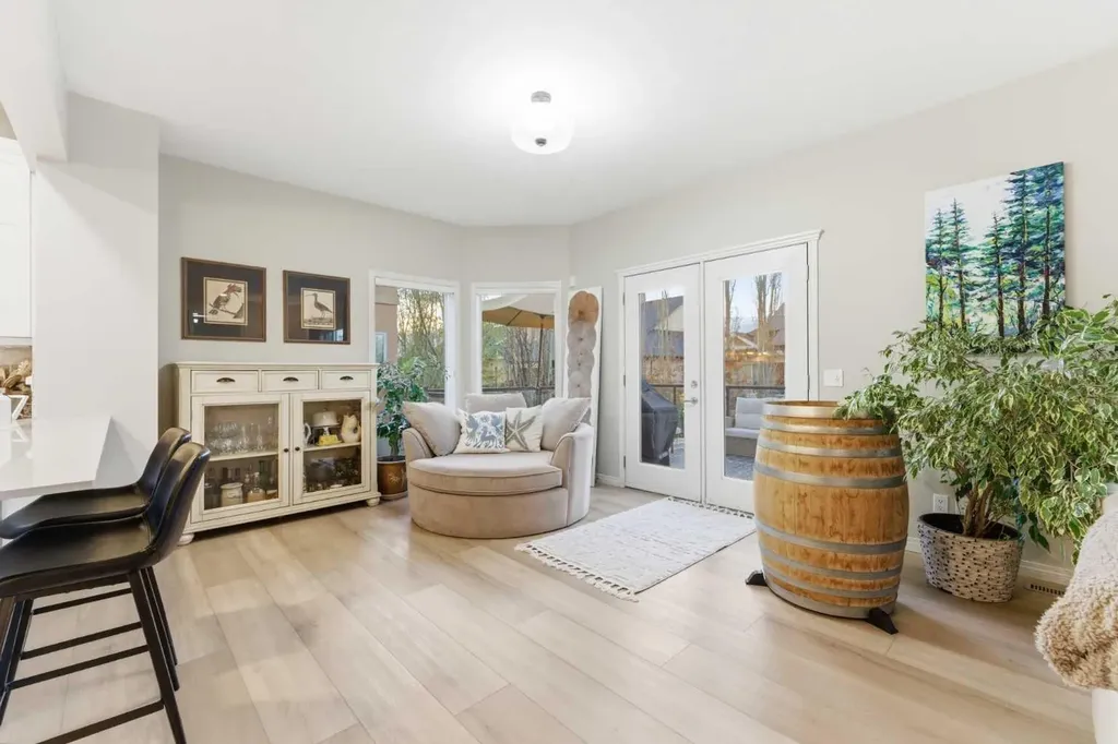 74 Evercreek Bluffs Road SW Calgary AB T2Y 4P2