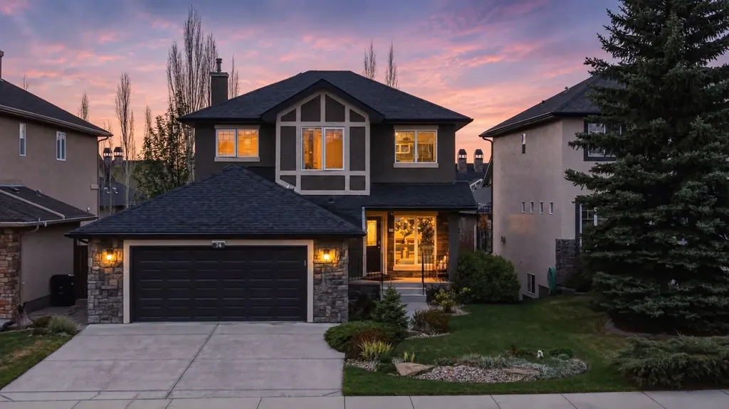 74 Evercreek Bluffs Road SW Calgary AB T2Y 4P2