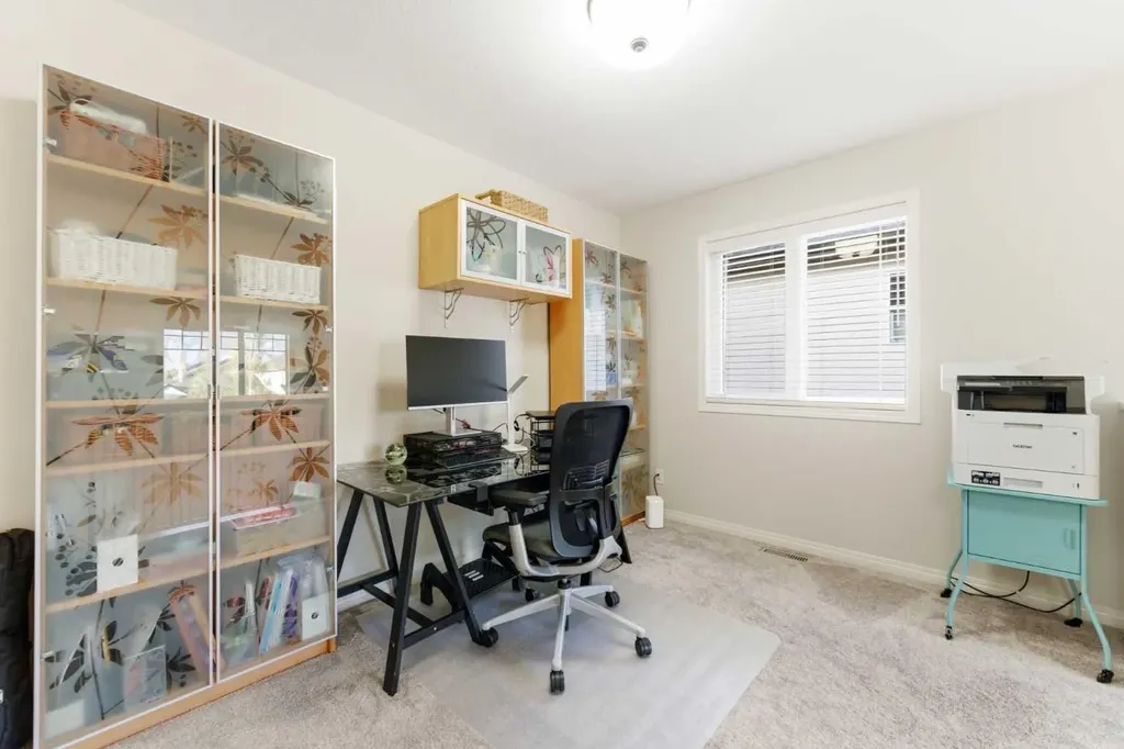 74 Evercreek Bluffs Road SW Calgary AB T2Y 4P2