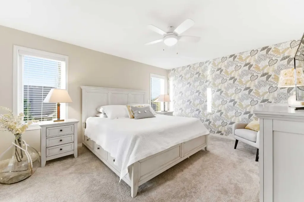 74 Evercreek Bluffs Road SW Calgary AB T2Y 4P2
