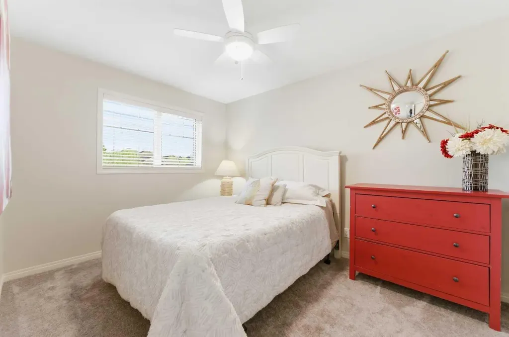 74 Evercreek Bluffs Road SW Calgary AB T2Y 4P2
