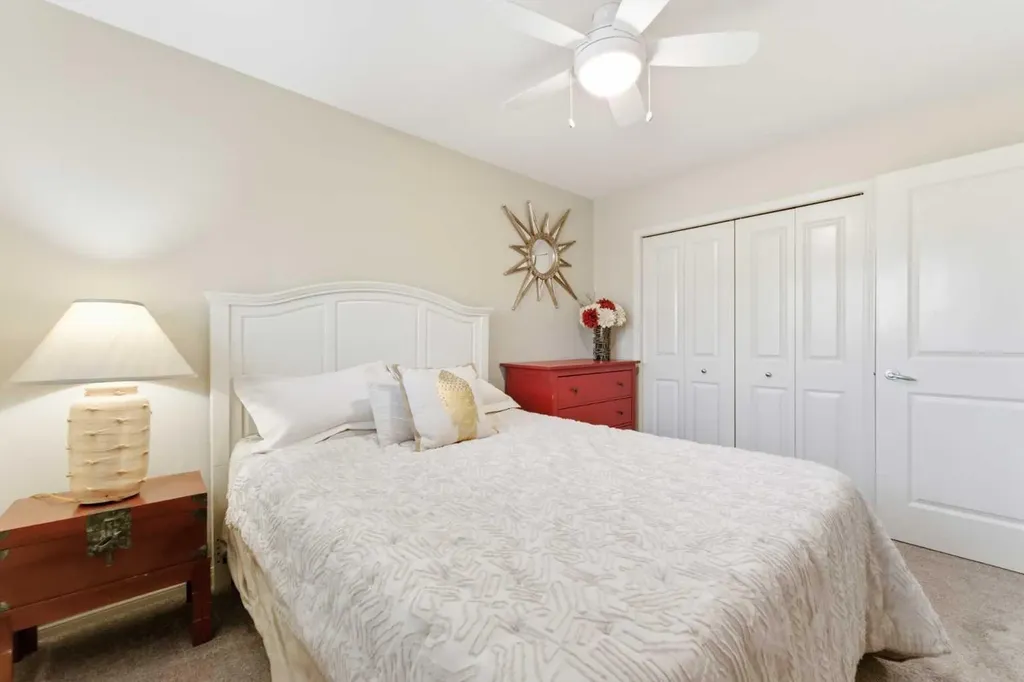 74 Evercreek Bluffs Road SW Calgary AB T2Y 4P2