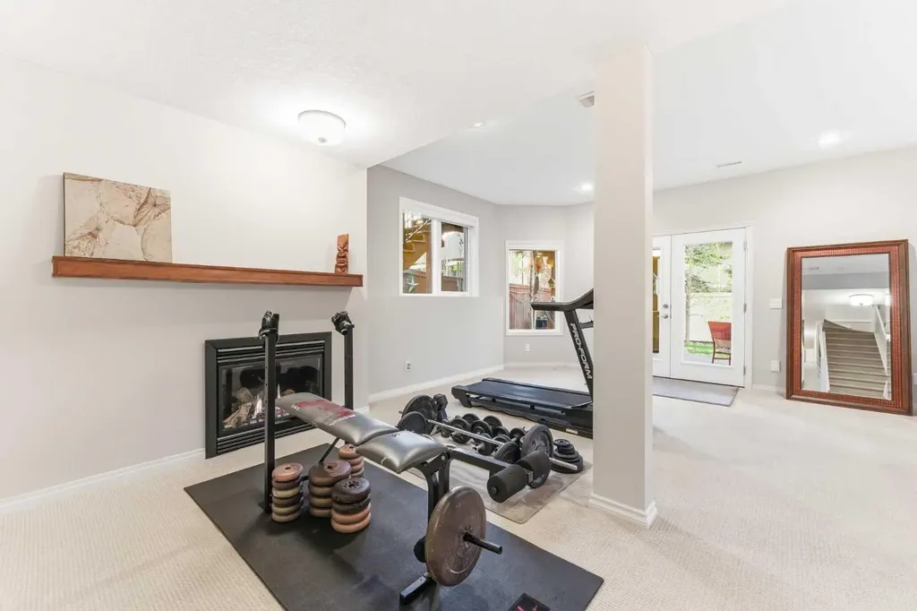 74 Evercreek Bluffs Road SW Calgary AB T2Y 4P2