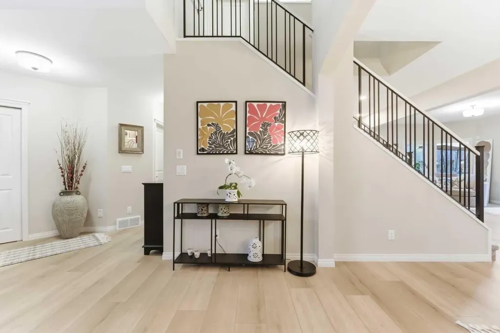 74 Evercreek Bluffs Road SW Calgary AB T2Y 4P2