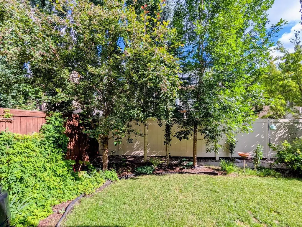 74 Evercreek Bluffs Road SW Calgary AB T2Y 4P2