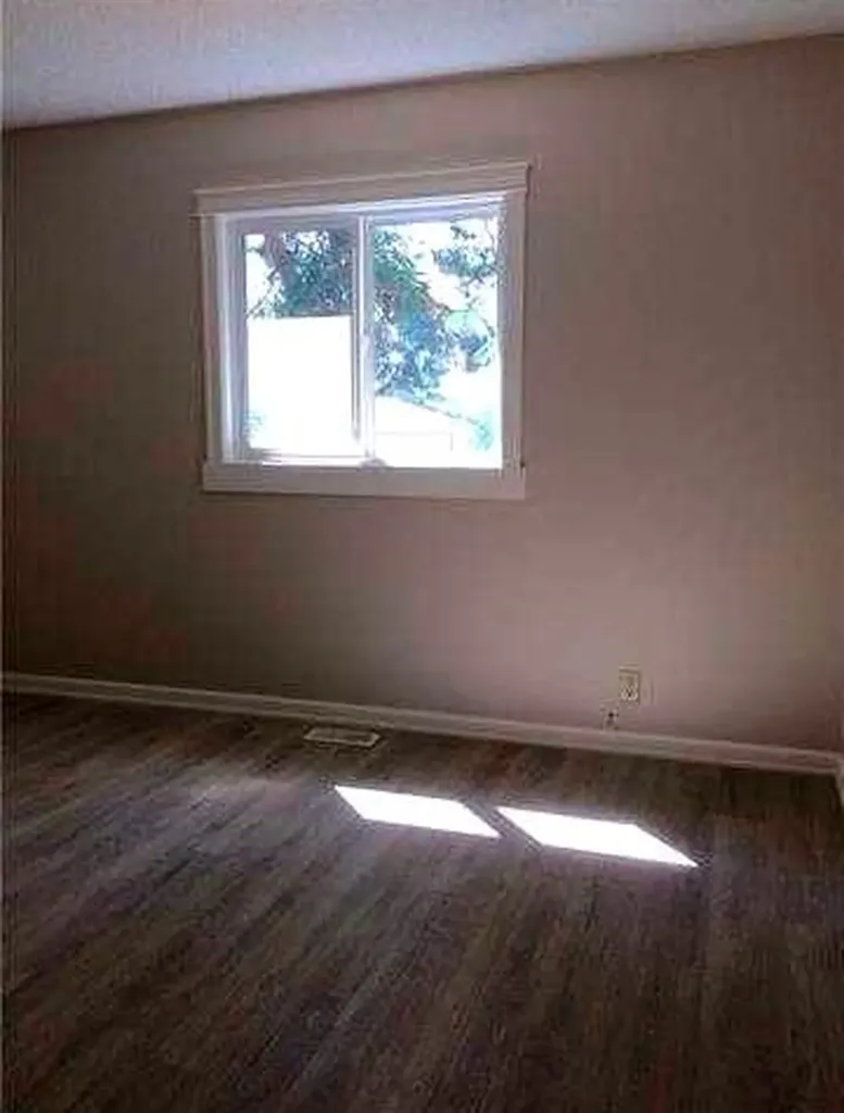 9930 103 Avenue Plamondon AB T0A 2T0
