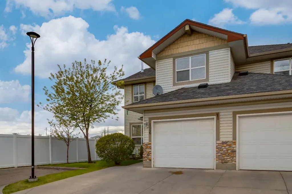 126 Harvest Gold Place NE Calgary AB T3K 4Y2
