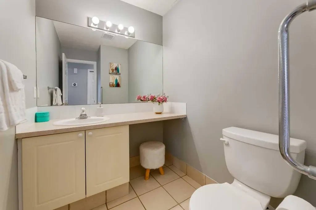126 Harvest Gold Place NE Calgary AB T3K 4Y2