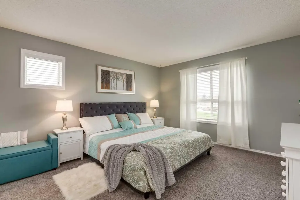 126 Harvest Gold Place NE Calgary AB T3K 4Y2