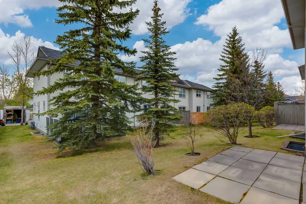126 Harvest Gold Place NE Calgary AB T3K 4Y2