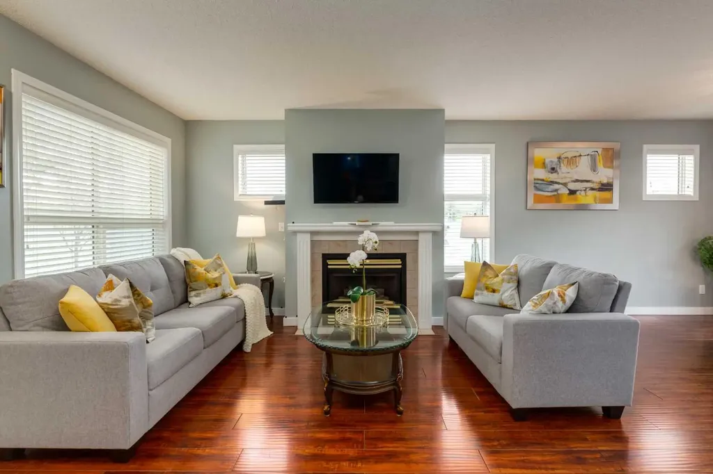 126 Harvest Gold Place NE Calgary AB T3K 4Y2