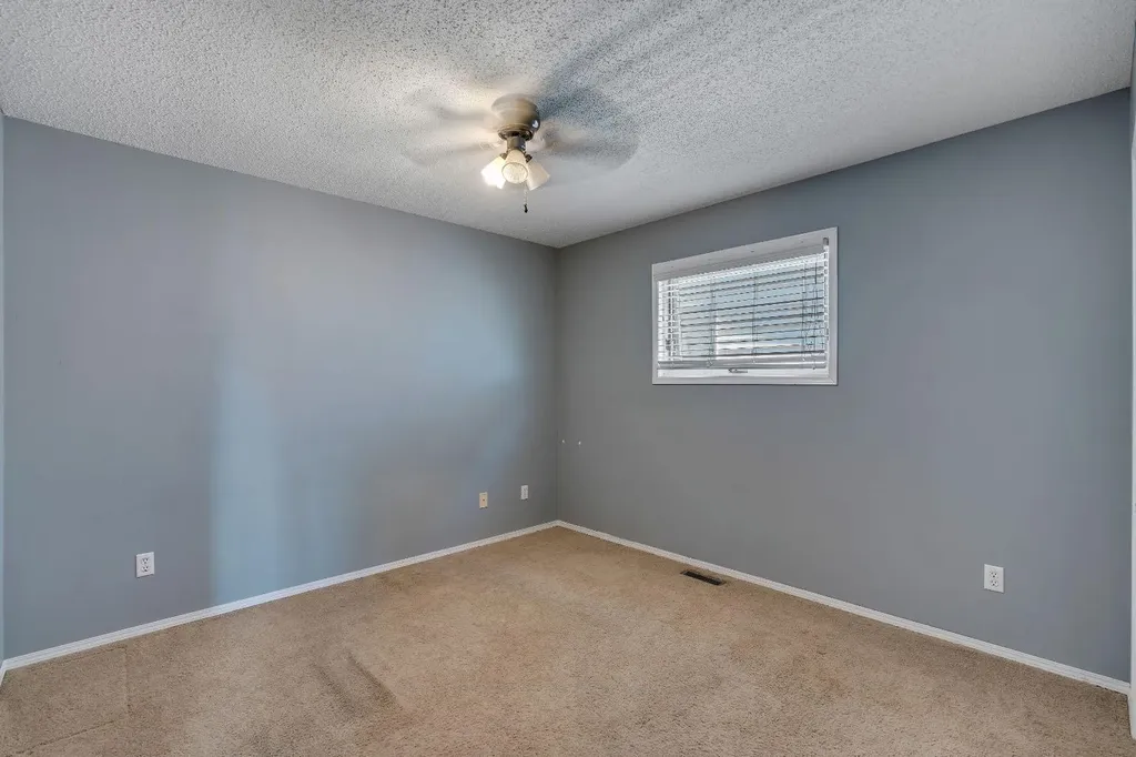 260 Erin Woods Drive SE Calgary AB T2B 3B9