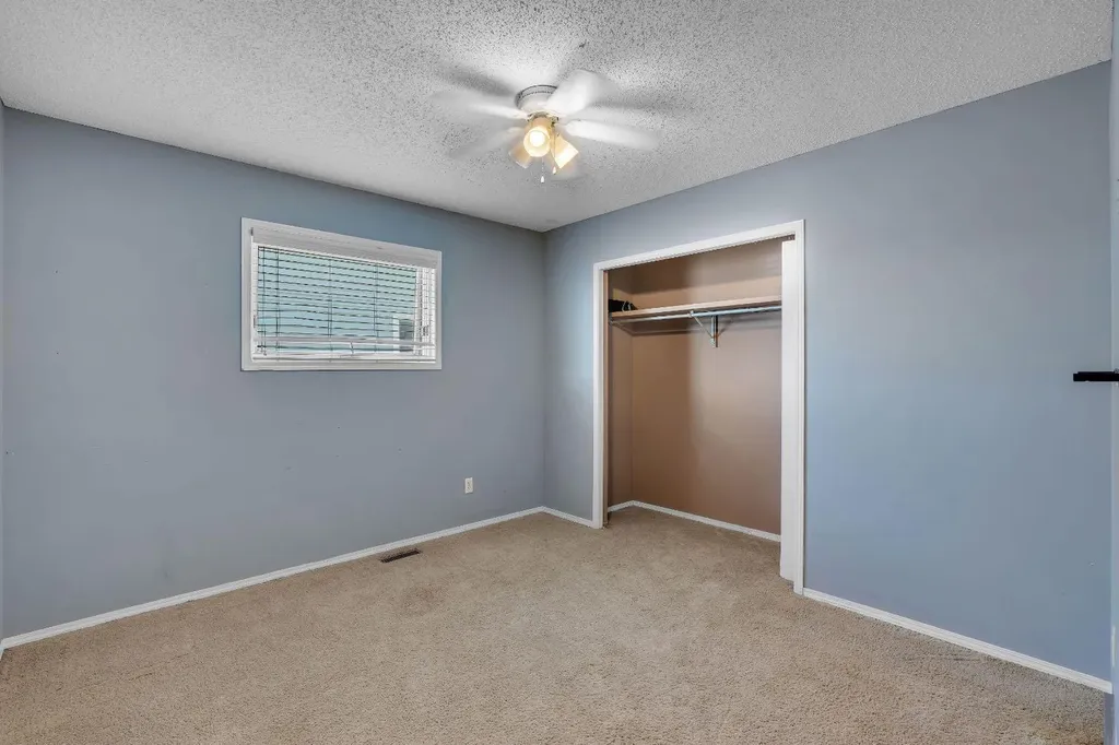 260 Erin Woods Drive SE Calgary AB T2B 3B9