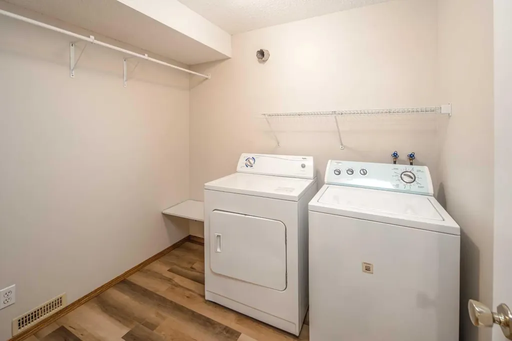 149 Sceptre Court NW Calgary AB T3L 1X9