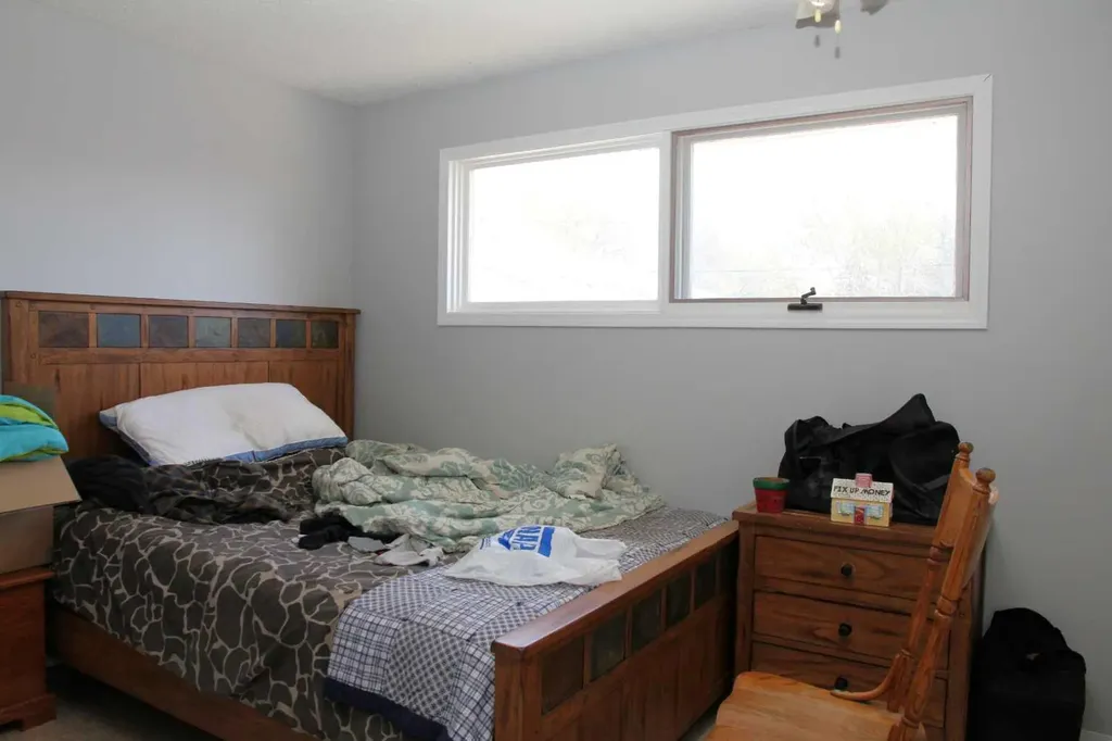 3907 49 Avenue Lloydminster SK S9V 0S1