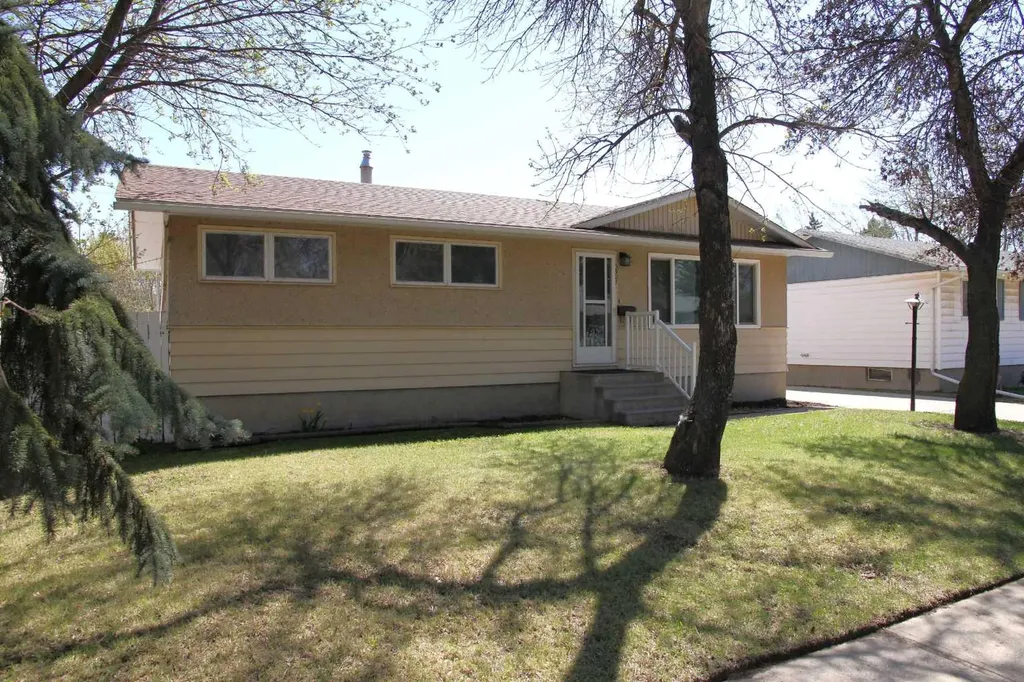 3907 49 Avenue Lloydminster SK S9V 0S1