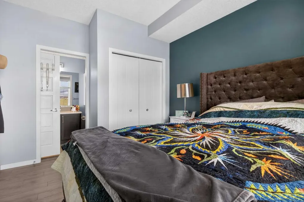 6603 New Brighton Avenue SE Calgary AB T2Z5E5