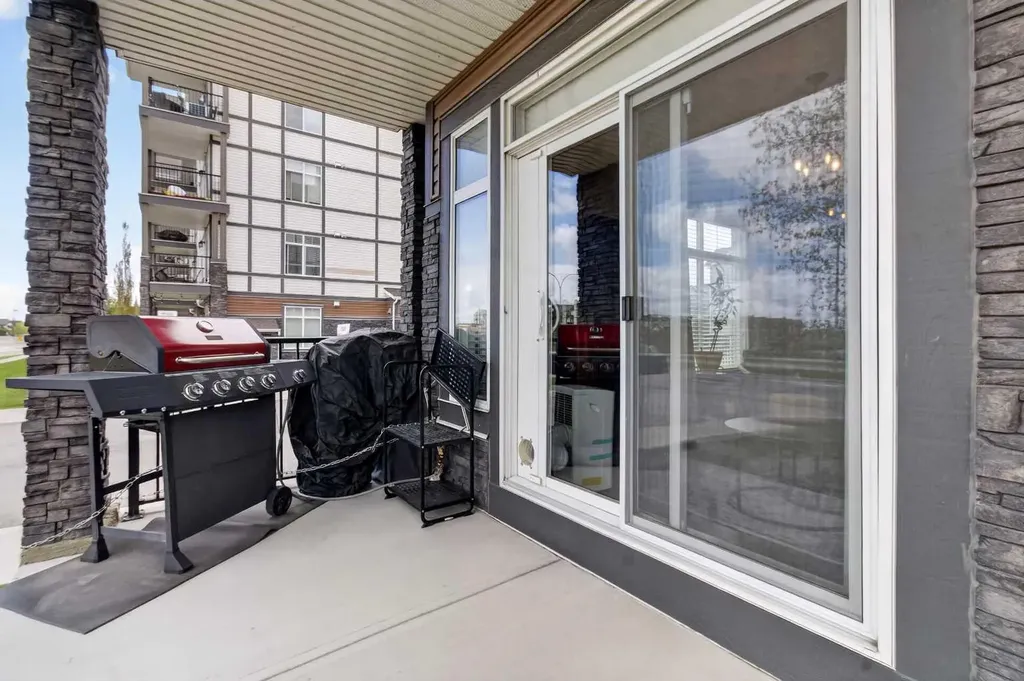 6603 New Brighton Avenue SE Calgary AB T2Z5E5