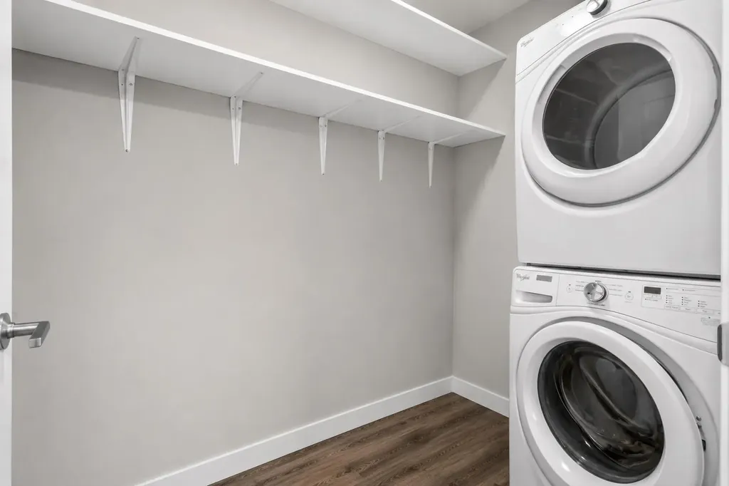 6603 New Brighton Avenue SE Calgary AB T2Z5E5