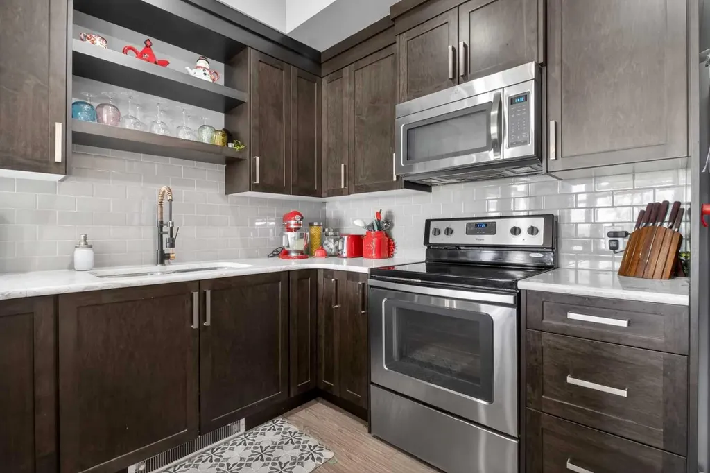 6603 New Brighton Avenue SE Calgary AB T2Z5E5