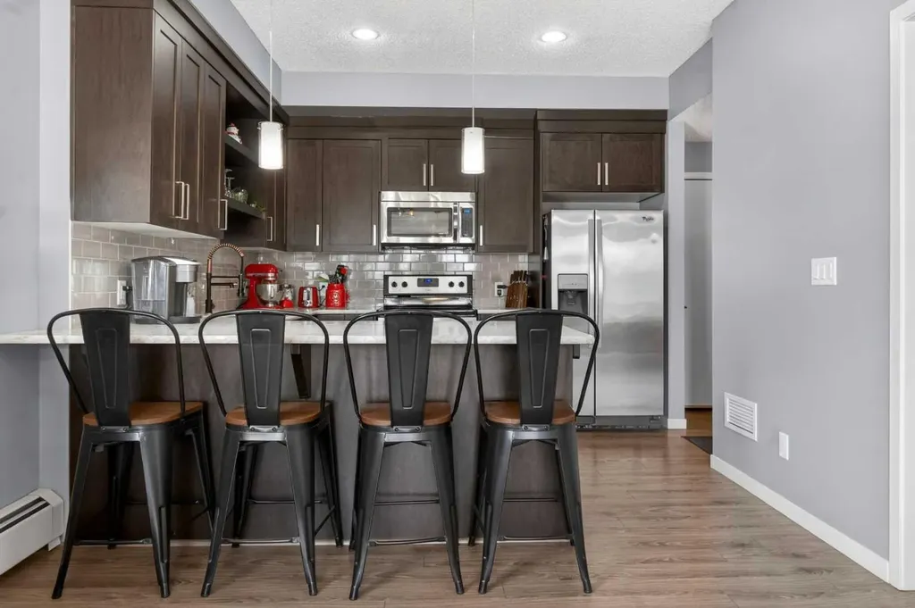 6603 New Brighton Avenue SE Calgary AB T2Z5E5