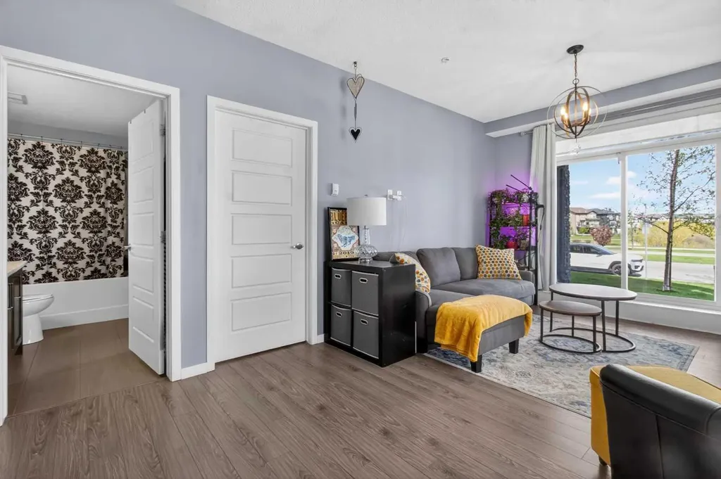 6603 New Brighton Avenue SE Calgary AB T2Z5E5