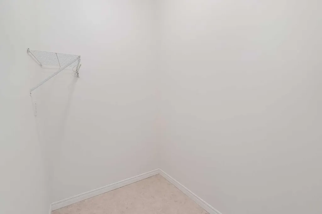 5201 Dalhousie Drive NW Calgary AB T3A 5Y7