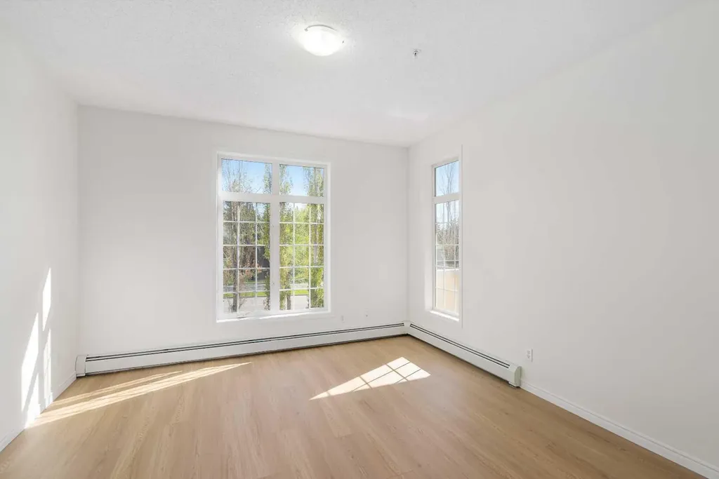 5201 Dalhousie Drive NW Calgary AB T3A 5Y7