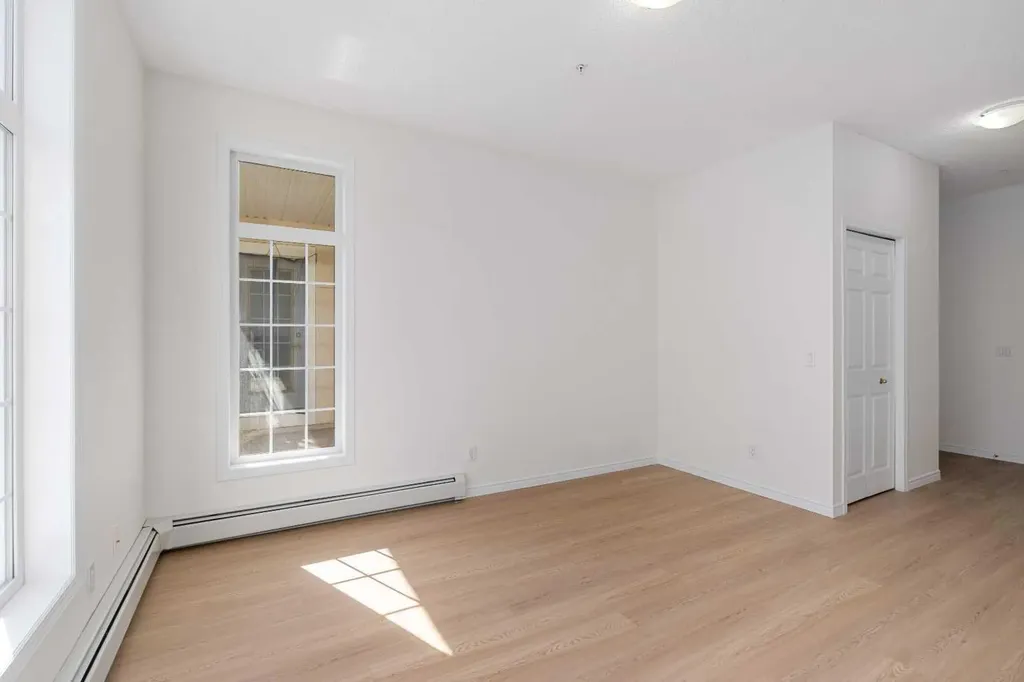 5201 Dalhousie Drive NW Calgary AB T3A 5Y7