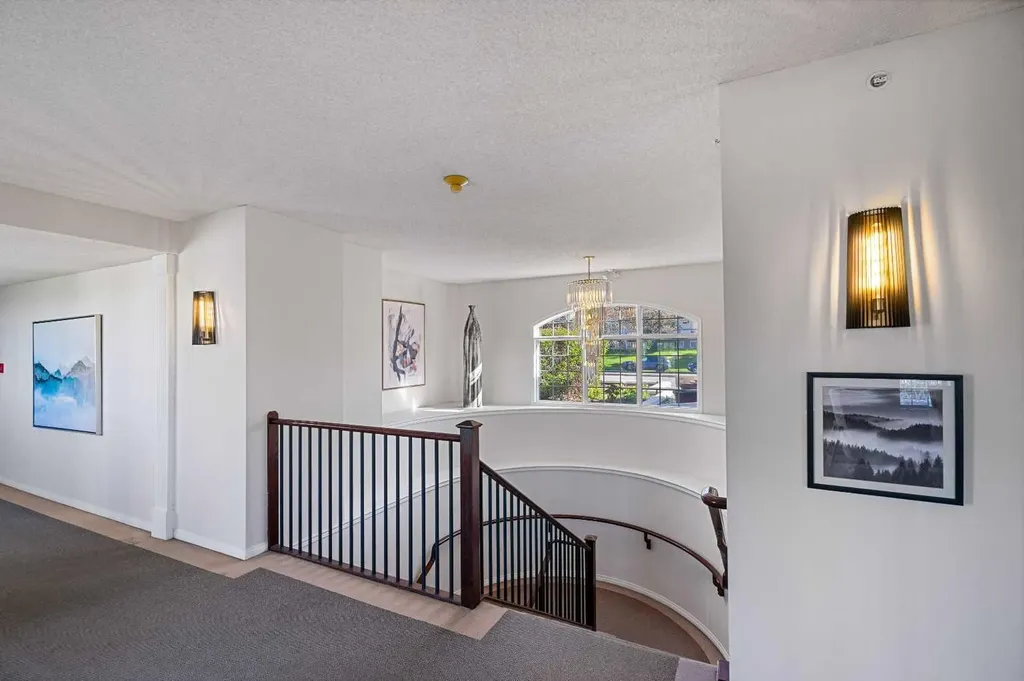 5201 Dalhousie Drive NW Calgary AB T3A 5Y7