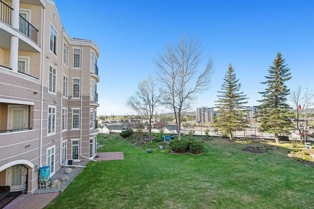 5201 Dalhousie Drive NW Calgary AB T3A 5Y7