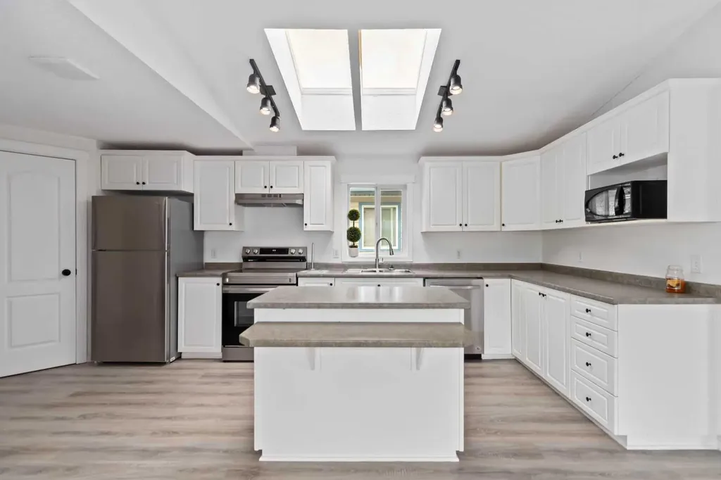 240 Mckinlay Crescent Fort Mcmurray AB T9K2M8