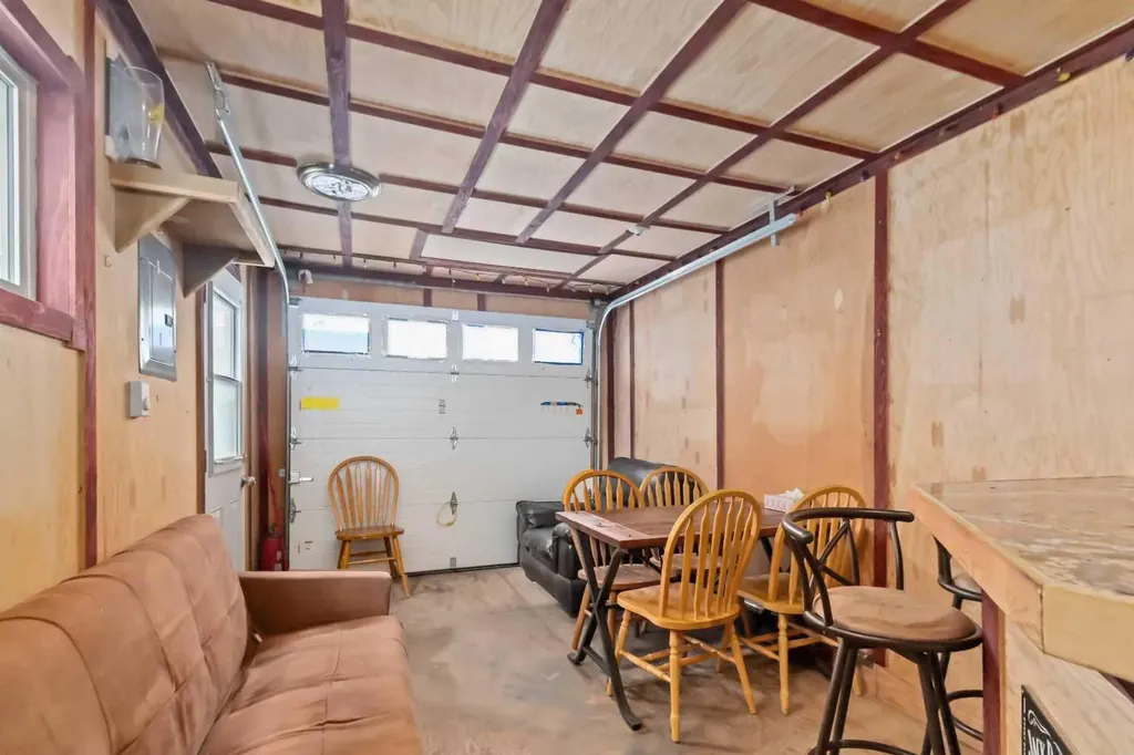 240 Mckinlay Crescent Fort Mcmurray AB T9K2M8
