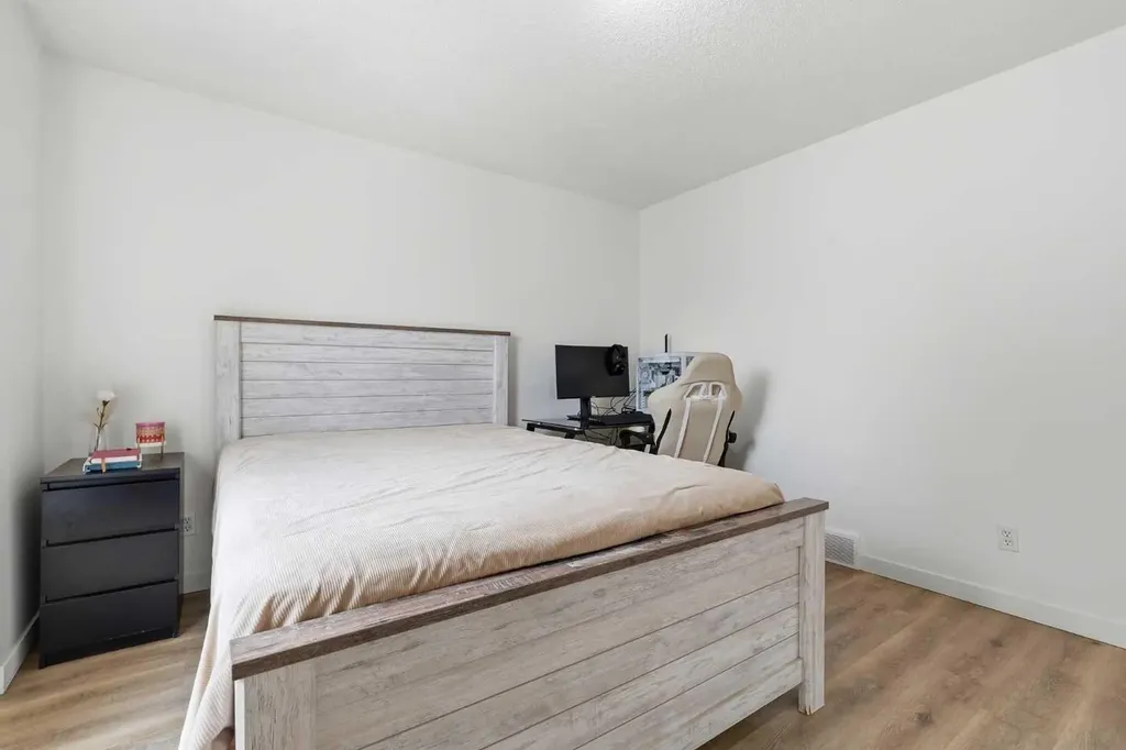 59 Taravista Street NE Calgary AB T3J4P1