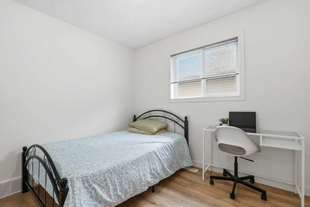 59 Taravista Street NE Calgary AB T3J4P1