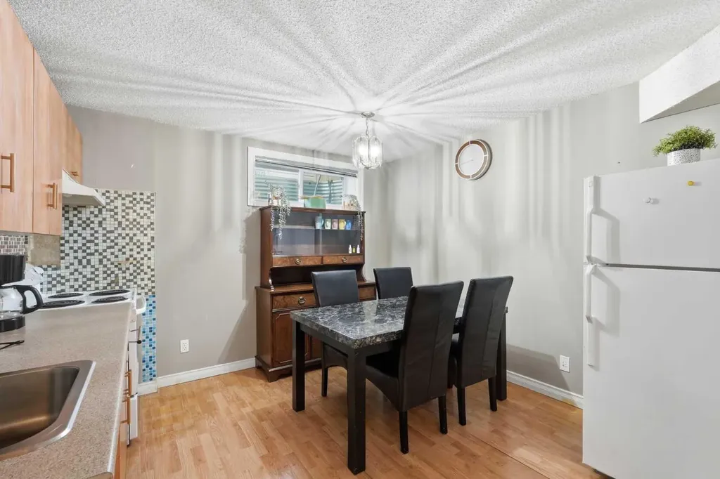 59 Taravista Street NE Calgary AB T3J4P1