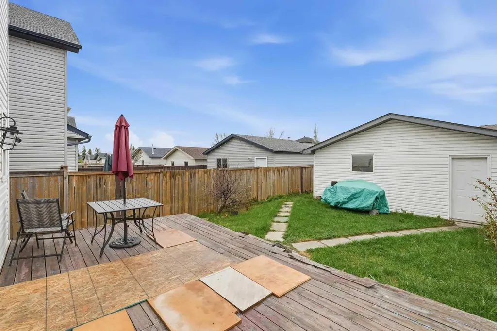 59 Taravista Street NE Calgary AB T3J4P1