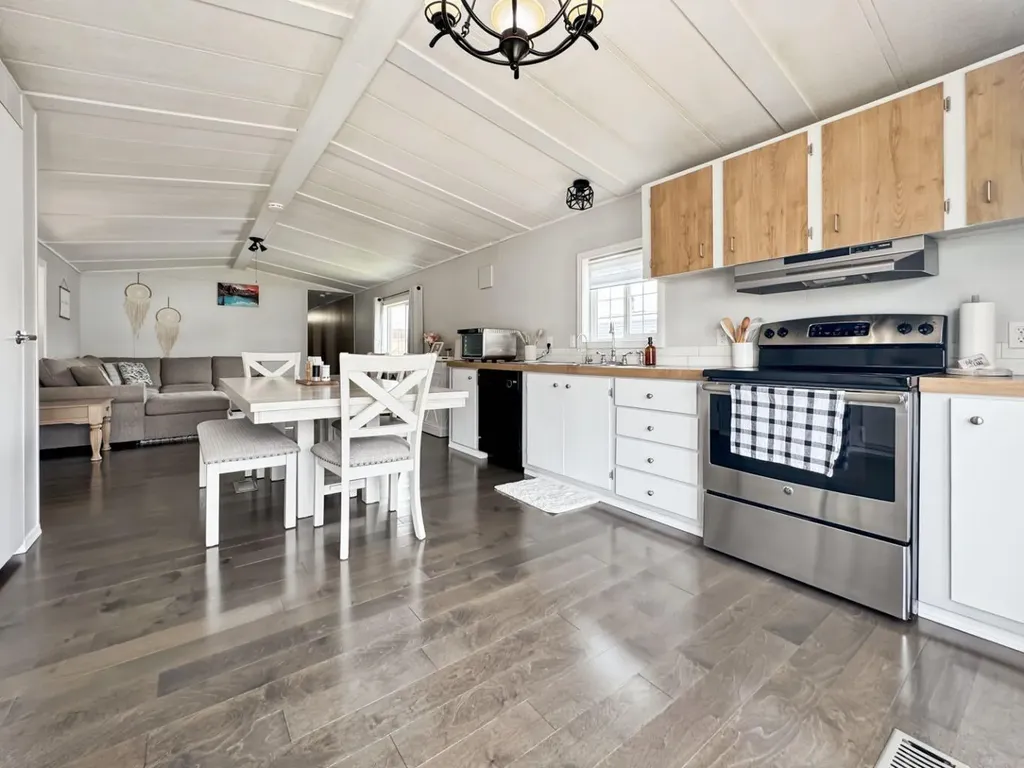 46 Rivervalley Estates Whitecourt AB T7S1J8