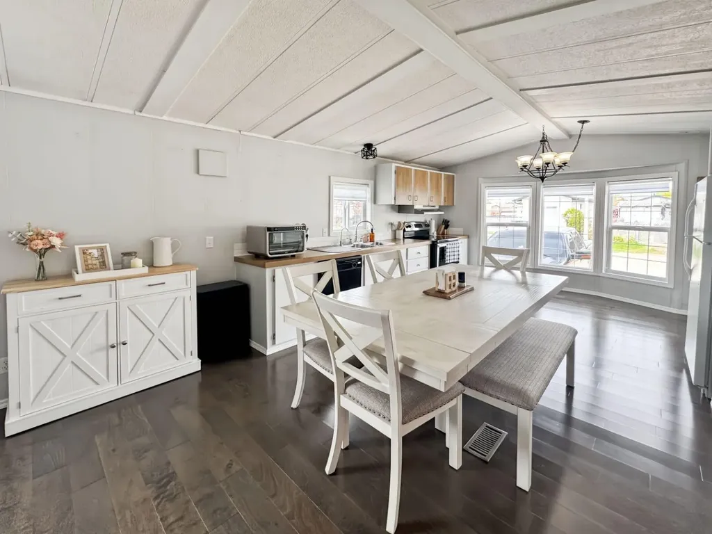 46 Rivervalley Estates Whitecourt AB T7S1J8