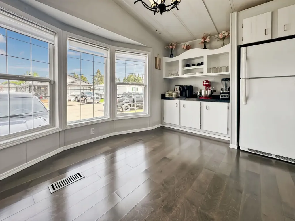 46 Rivervalley Estates Whitecourt AB T7S1J8