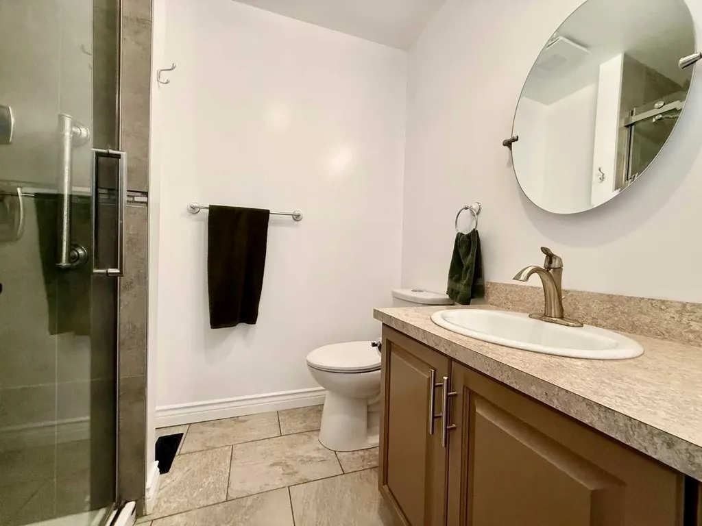 402 3 Street Wainwright AB T9W 1A1