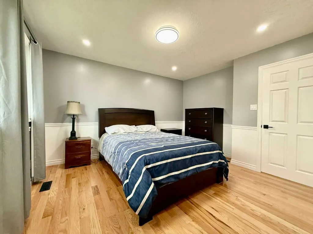 402 3 Street Wainwright AB T9W 1A1