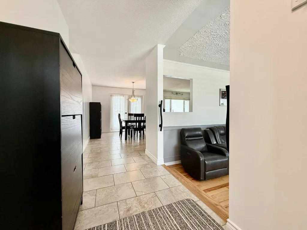 402 3 Street Wainwright AB T9W 1A1