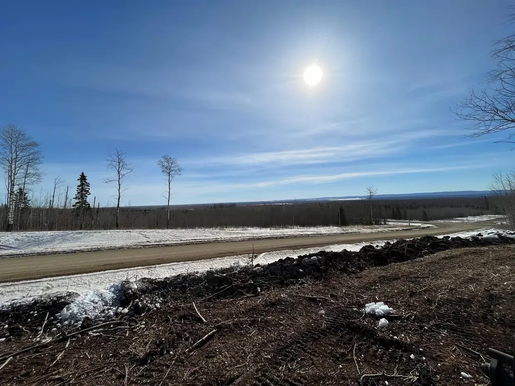 SE-27-79-9-W6 92 Range Road Rural Saddle Hills County AB T0H 0G0