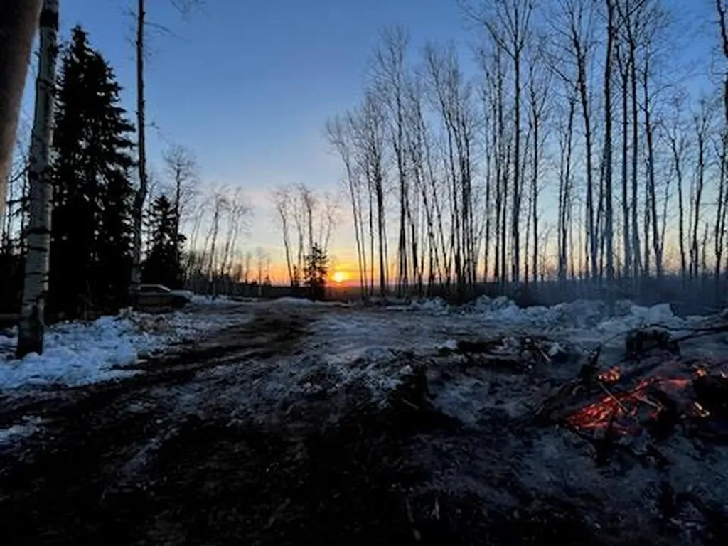 SE-27-79-9-W6 92 Range Road Rural Saddle Hills County AB T0H 0G0