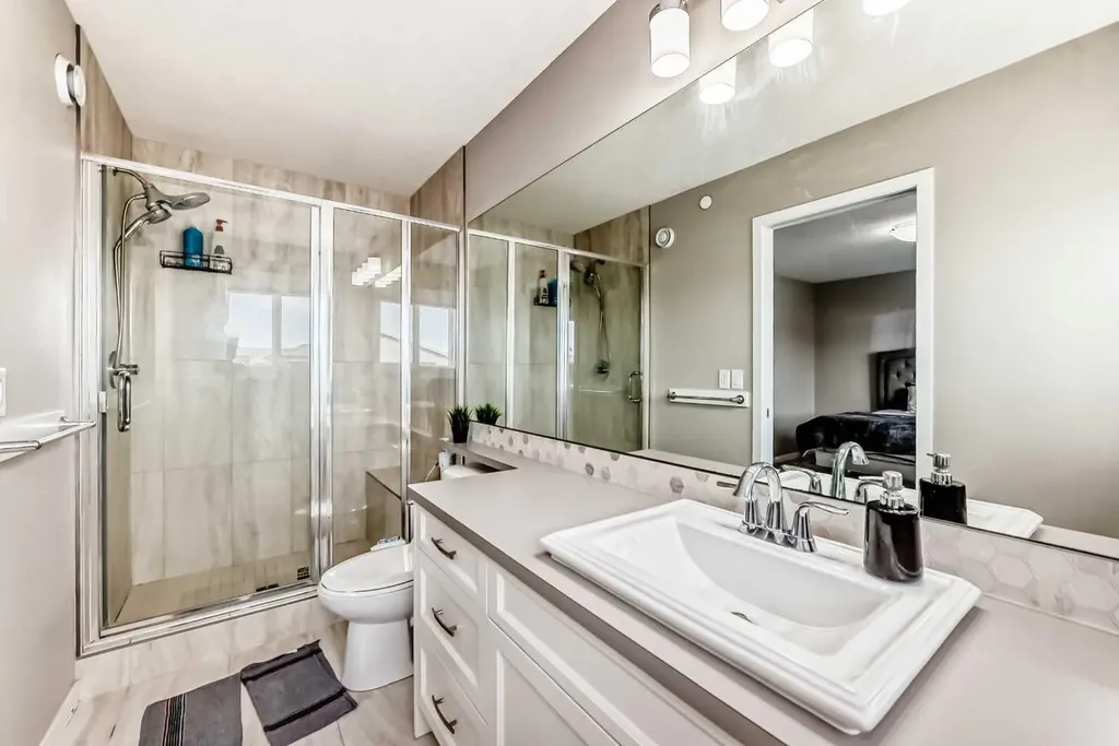 140 Howse Avenue NE Calgary AB T3P 0W1