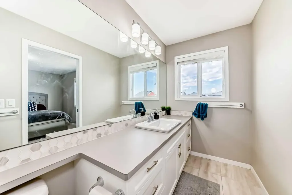 140 Howse Avenue NE Calgary AB T3P 0W1