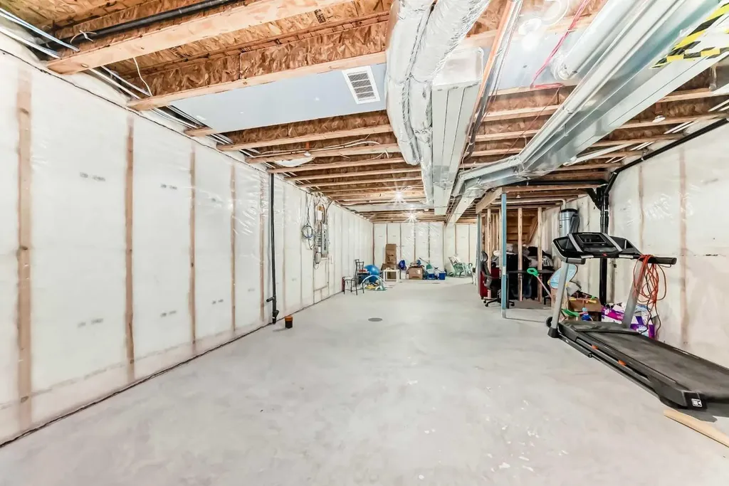 140 Howse Avenue NE Calgary AB T3P 0W1